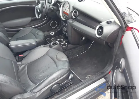 2012 Mini Cooper S z USA, uszkodzony, nr VIN WMWSV3C54CTY27440